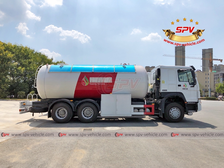 20,000 Litres LPG Dispensing Truck SINOTRUK - RS